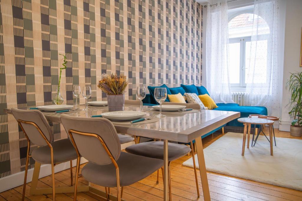 Sablon Apartment | Plumeria - Grand 75m2 calme avec jardin - 2 Chambres - 4 Lits - Parking gratuit