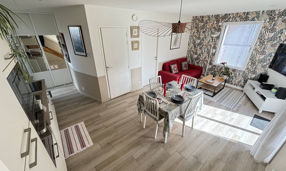 Perros-Guirec Cottage | Port, Duplex Standing * 51 m²/4-5 people, Garden & Parking, Wifi