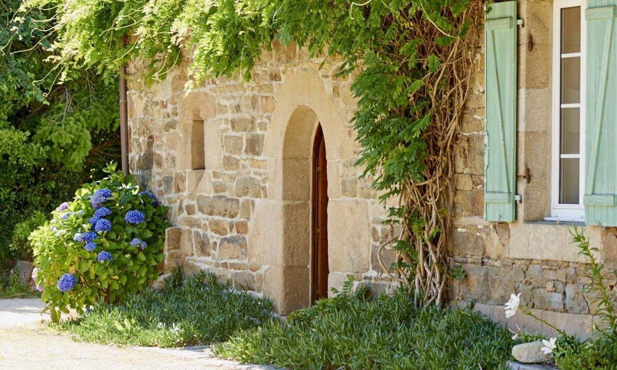Cite House | pretty cottage full of charm and nostalgia in Brittany