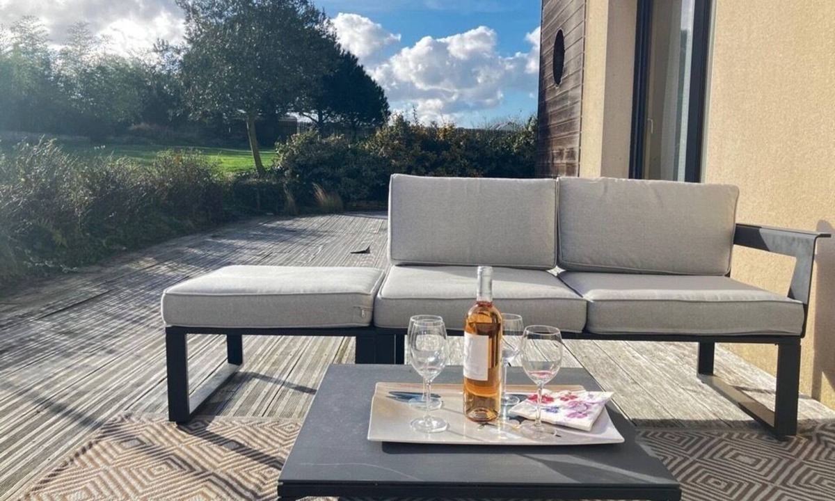 Langrolay-sur-Rance House | Quiet, cosy family home 5 minutes from the Rance river