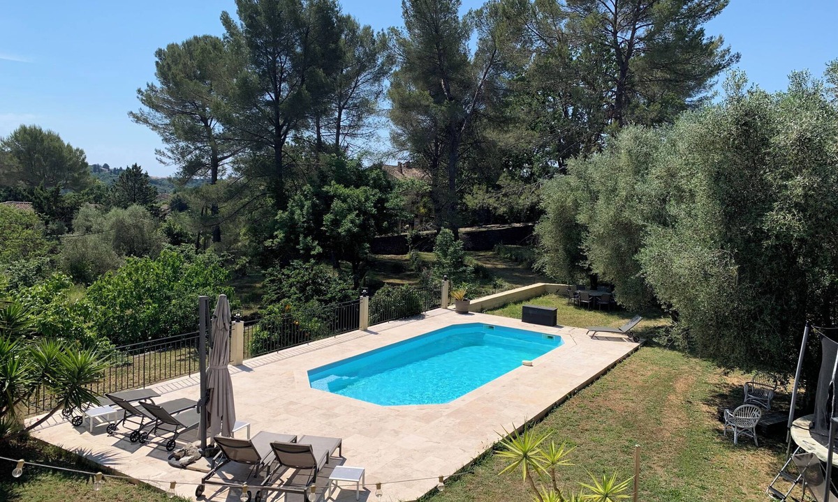 Saint-Jacques Villa | Quiet family home with pool & garden