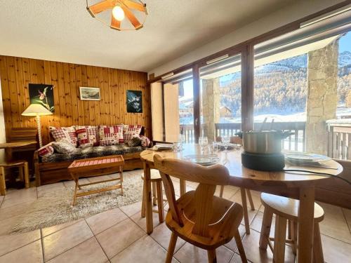 Les Claux Apartment | Résidence L'ourson - T3 43m² COSY A 200m DES PISTES - VARS MAE-2151
