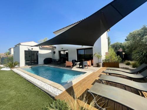 Le Castellet Apartment | Résidence Villa Le Castellet 117 - maeva Home - Villa climatisée avec piscine 4 pièces 6 personnes - Prestige MAE-5713