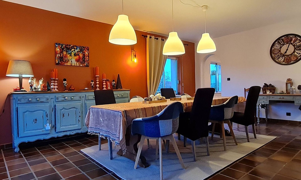 Ville-sur-Yron Cottage | Renovated eco-village cottage, air-conditioned, pet-friendly