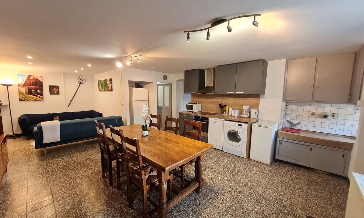 Mont-l'Etroit Cottage | Renovated family home with wifi, near historical sites