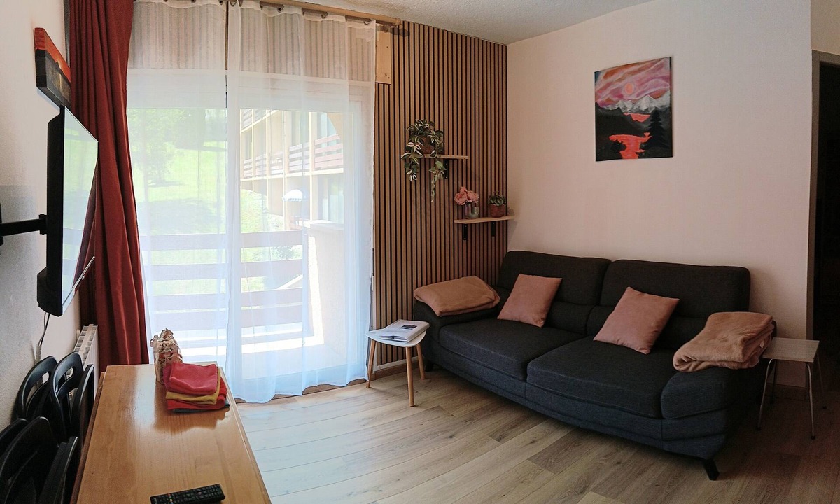 Cauterets Apartment | Renovated one-bedroom apartment with private parking and a balcony. Quiet, bright, and close to everything. Rated 2*