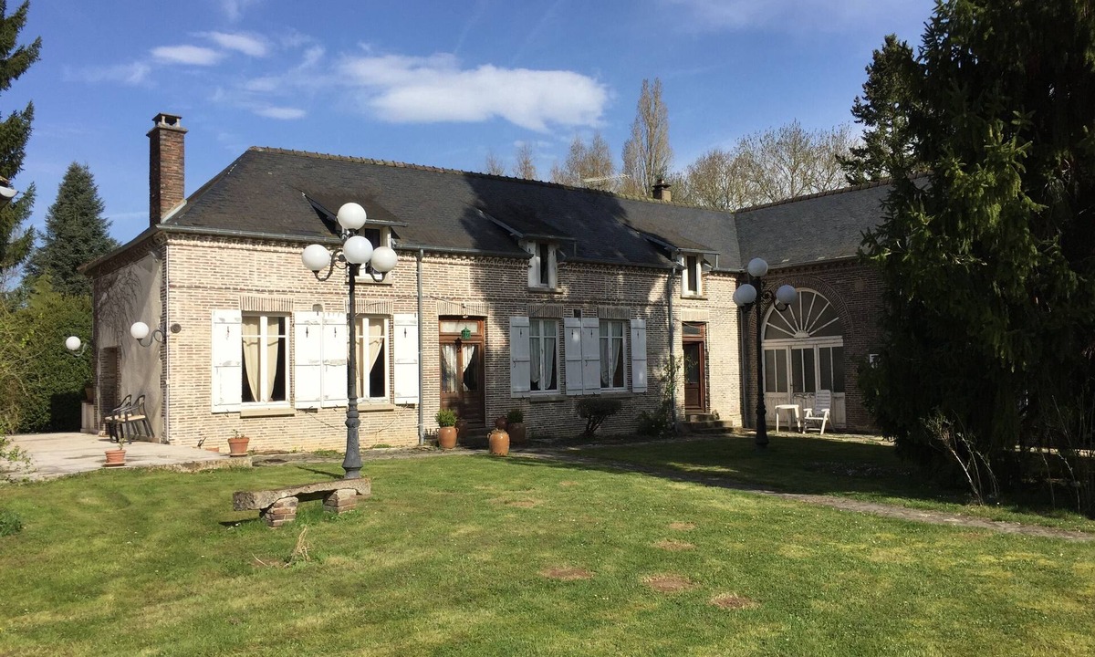 Saint-Mards-en-Othe House | Rent house 6/8 beds saint Mards en Othe with tennis pool