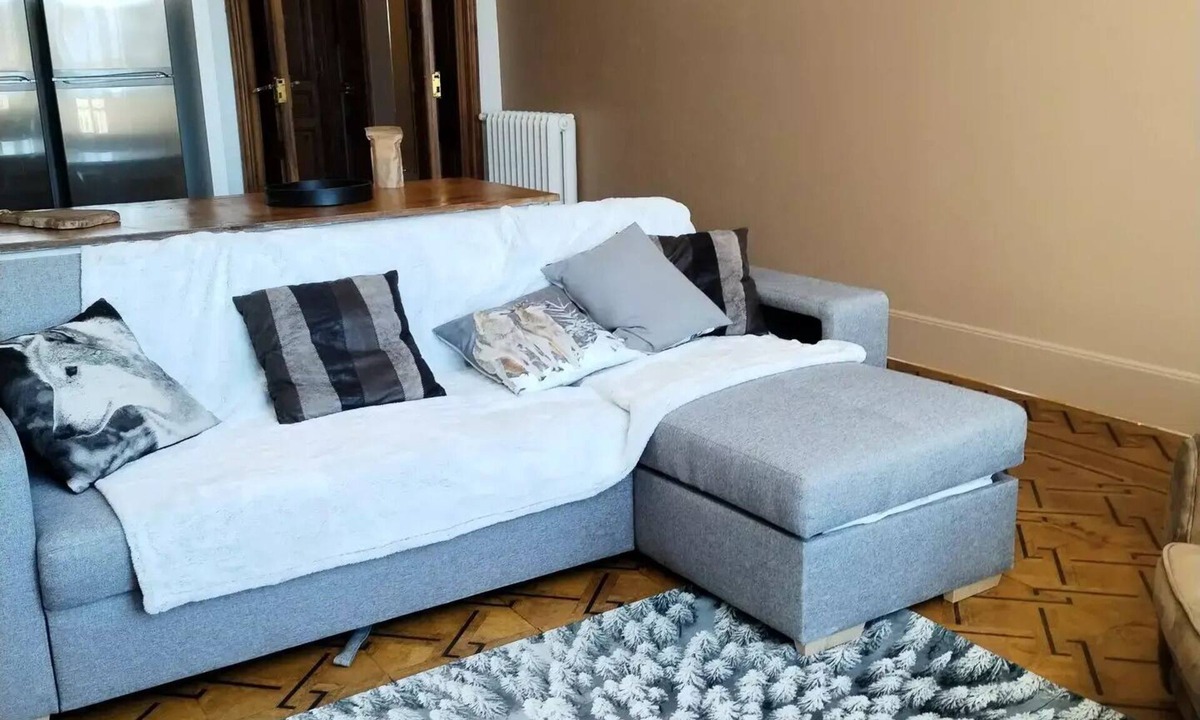 Jausiers Apartment | Residence Chateau Des Magnans Bat C - 4 Rooms for 10 People