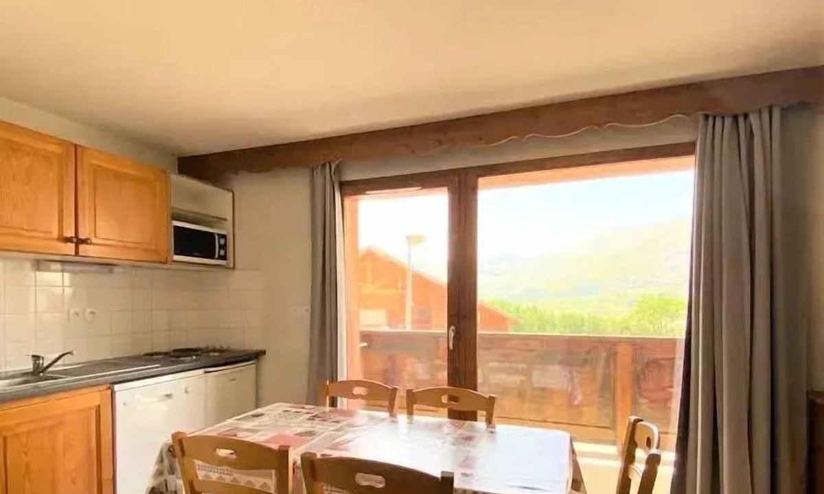 La Joue du Loup Apartment | Residence La Crête Du Berger - 2 rooms 6 people - The shepherd's crest