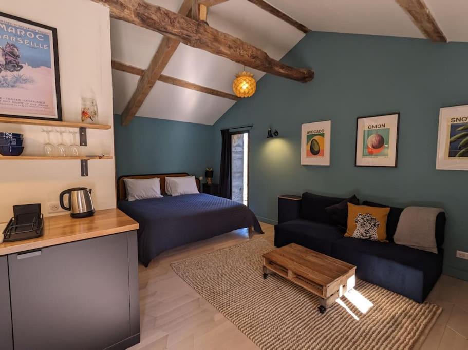 Mauleon-Barousse Apartment | Riverside cabin with private terrace + hot tub