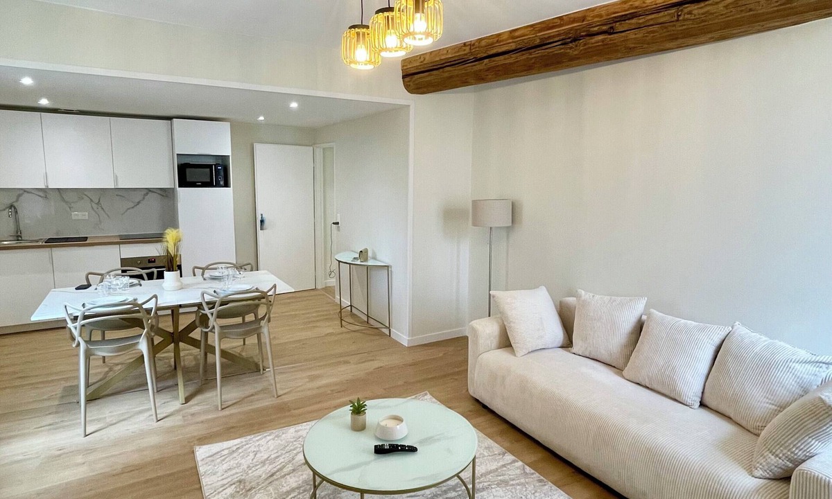 Les Iles Apartment | Rock in share - Duo Tiki Casa Luna
