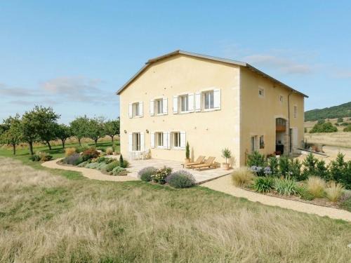 Mont-l'Etroit House | Séjour paisible dans la campagne de Mont-l'Étroit, proche de sites historiques - FR-1-584-381