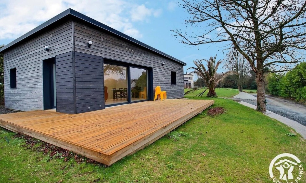 Plehedel House | Sails - PLEHEDEL