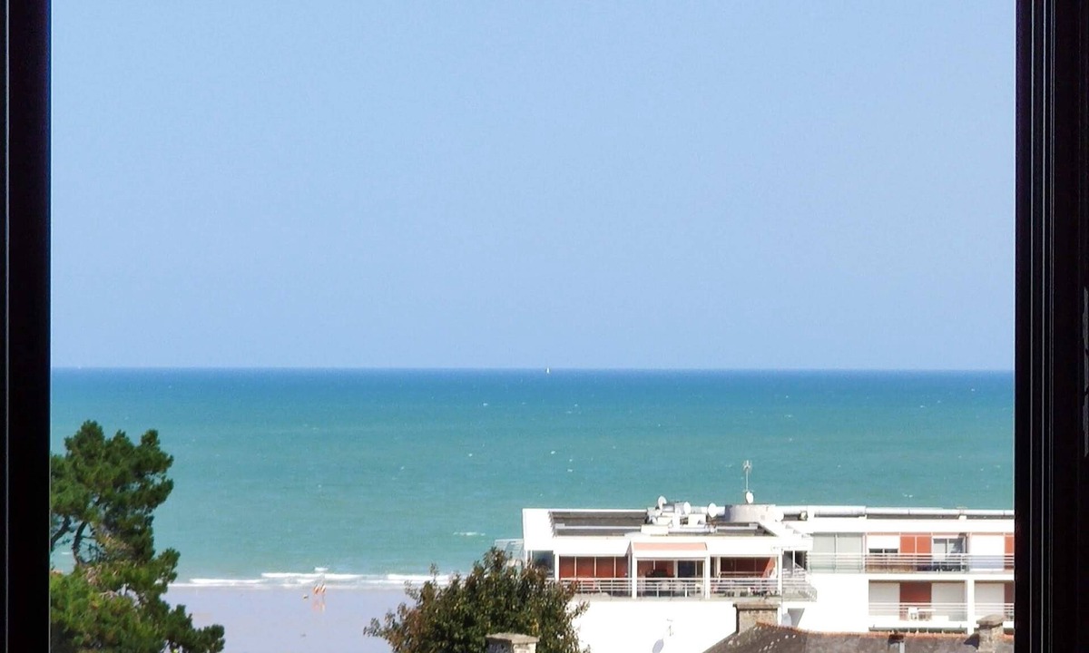 Plerin Apartment | Sea view studio - Beach access on foot + GR34 - Near Saint-Brieuc