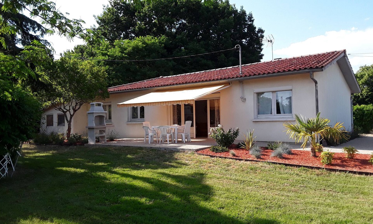 Mirande House | Single-storey house 110m², residential area, 500m from town center