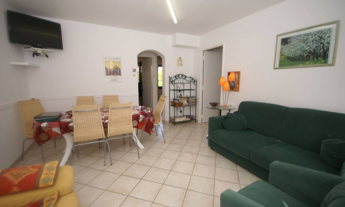 Vic-sur-Seille House | Snug Holiday Home with Fenced Garden, Garden Furniture, BBQ