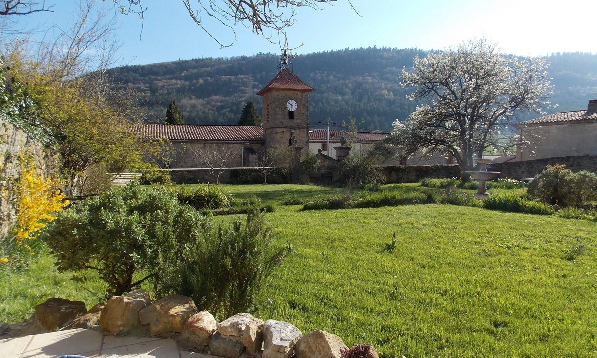 Saint-Louis-et-Parahou House | Spacious part of 18th c. manor house, in a quiet village of the Corbieres.