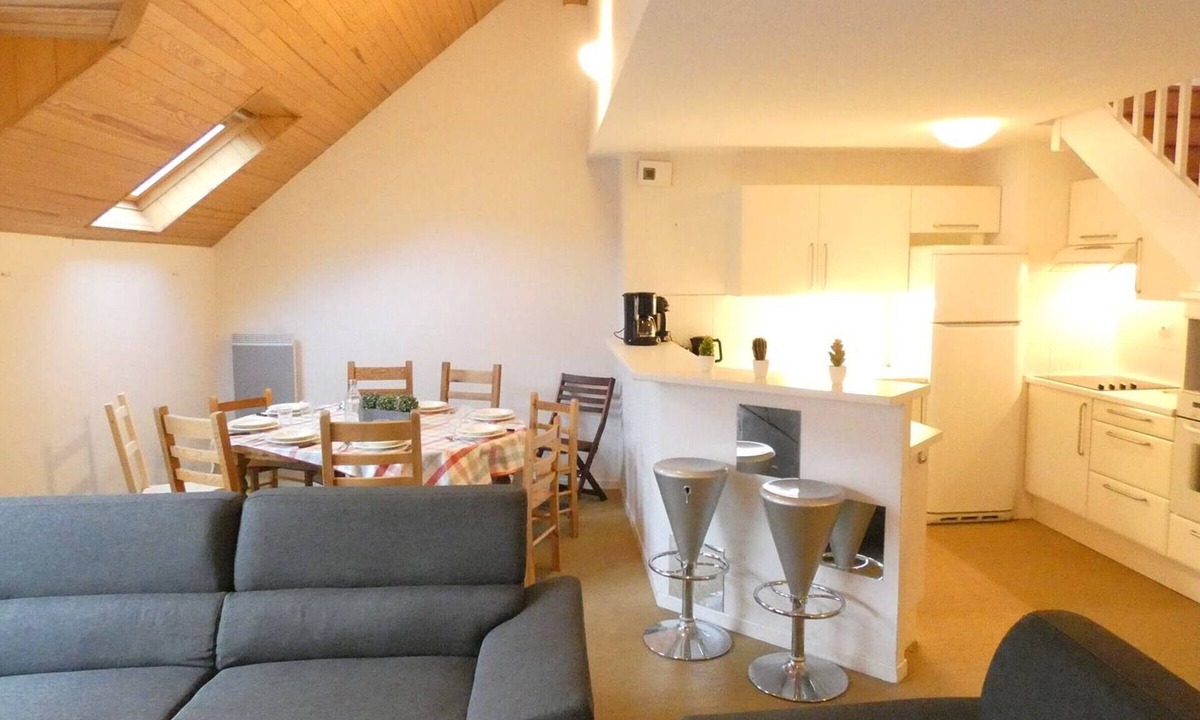 Saint-Lary-Soulan Apartment | Spacious 3-Bedroom Duplex with Balcony & Parking, Sleeps 8 - Saint-Lary-Soulan