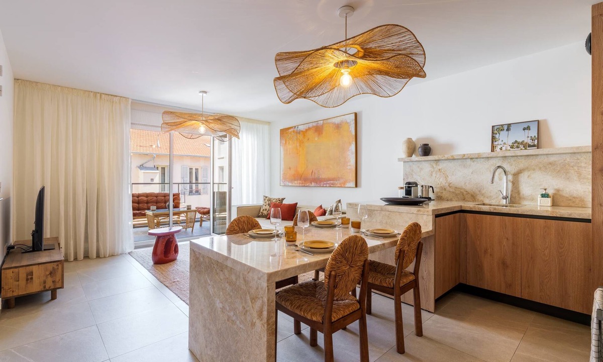 Riquier Apartment | Spacious apartment with terrace and parking
