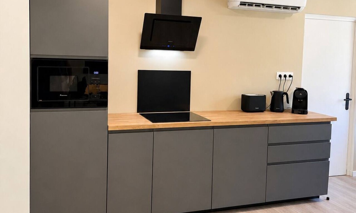Sedan Apartment | Spacious, bright, air-conditioned 3-room apartment (80 m²) in Sedan