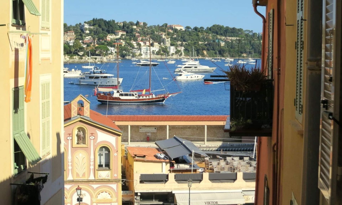 Villefranche-sur-Mer Apartment | Spacious, Charming Apartment In Prime Villefranche Location