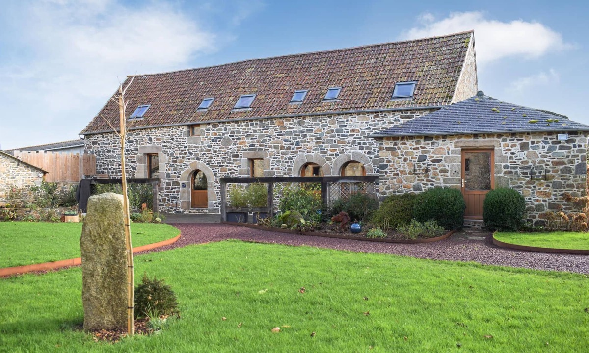 Gommenec'h House | Spacious country house for large company near the coast of Brittany.