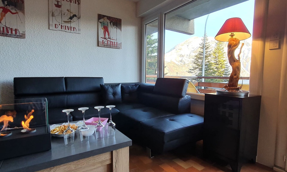 Orcieres-Merlette Apartment | Spacious F3 South facing, Resort Center, Quiet, Terrace and Covered Parking