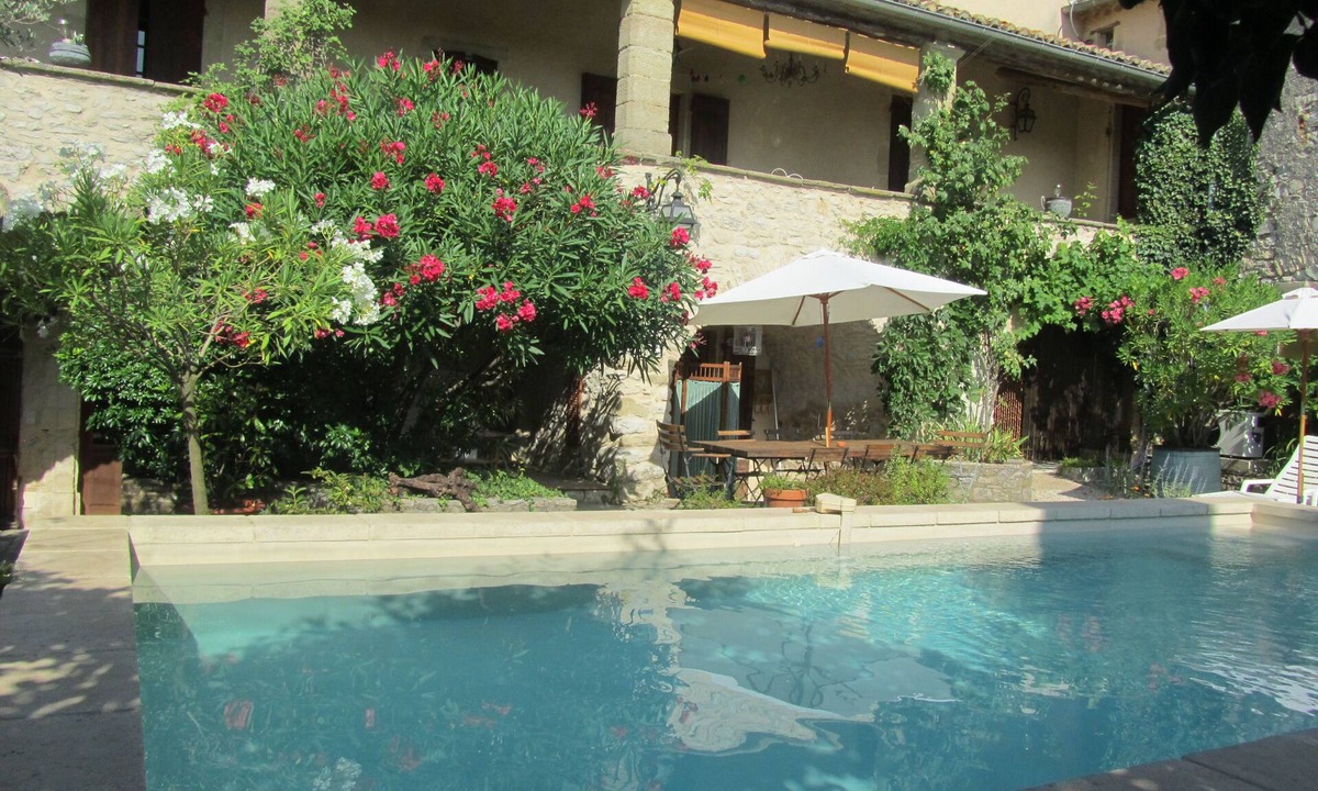 Belvezet House | Spacious Mas 18th century,for 10 persons, private pool, near Uzès