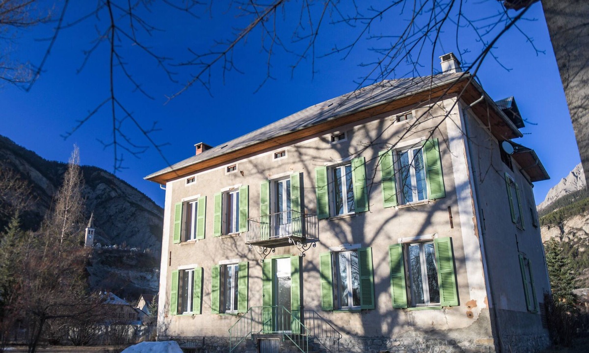 Jausiers House | Spacious Quiet House Near The Center Of The Village
