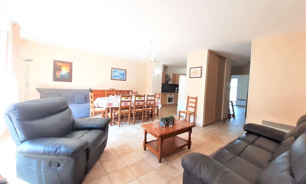 Saint-Lary-Soulan Apartment | Spacious T4 with Terrace, Wi-Fi & Parking – Saint-Lary-Soulan, Sleeps 9