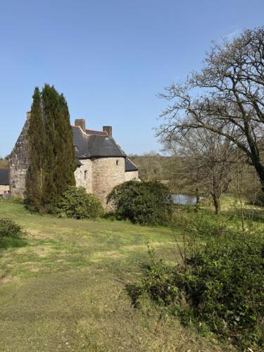Plounerin Villa | Splendide MANOIR - Proche plages - 4 chambres - 3sdb - 8 pers - WIFI