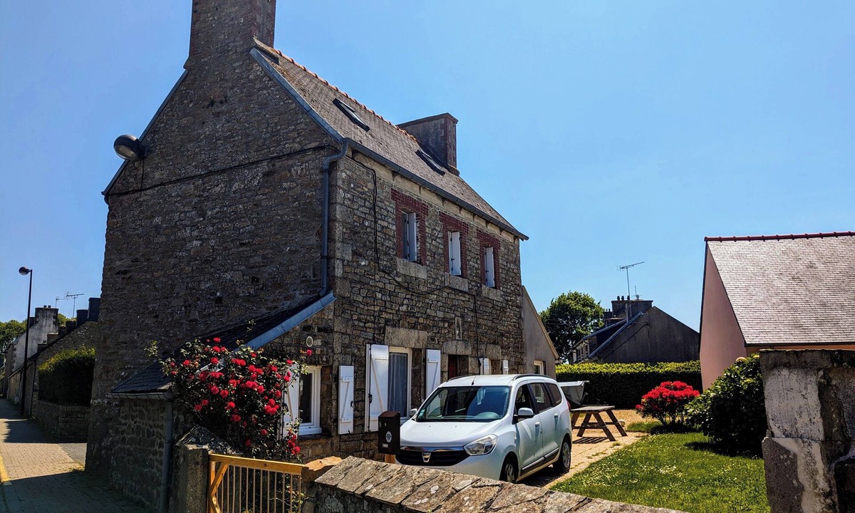 Ploumilliau House | Stone house 60 m2 with garden in the town center near the beaches