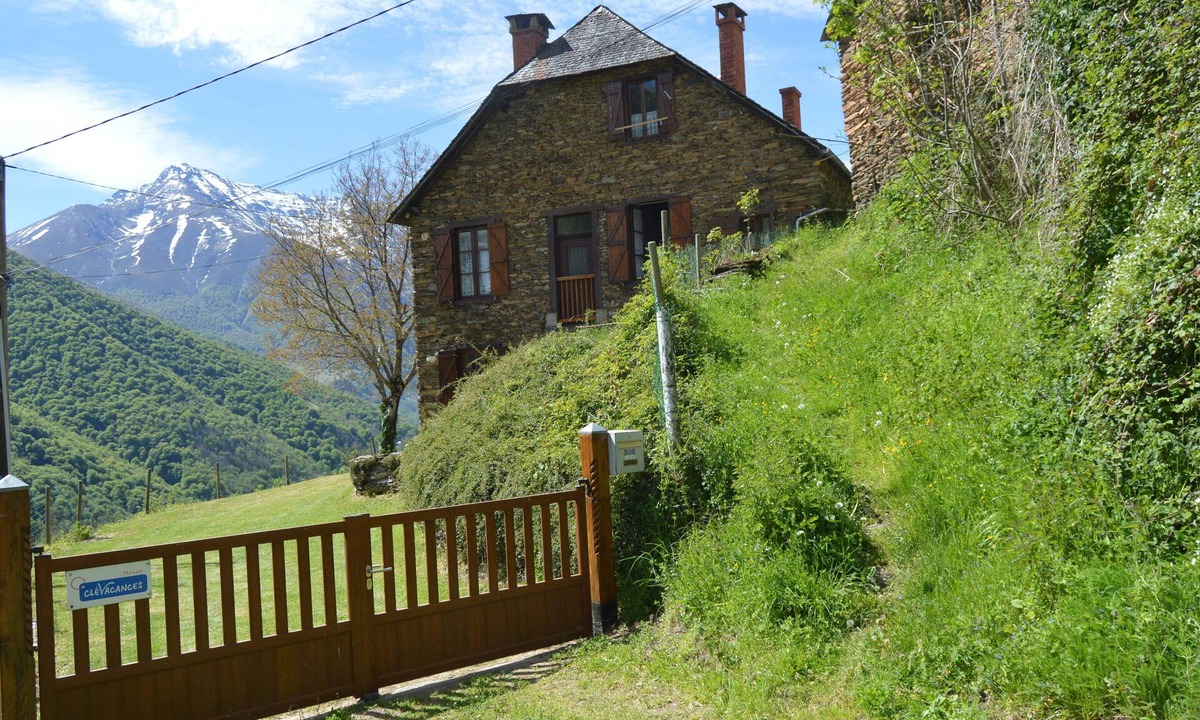 Sentein House | Stone house with character in the heart of the Ariège Natural Park