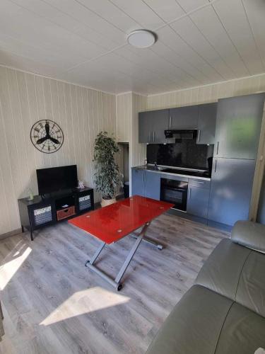 Betheniville Apartment | Studio Meublé Quai 1 Voie B parking gratuit