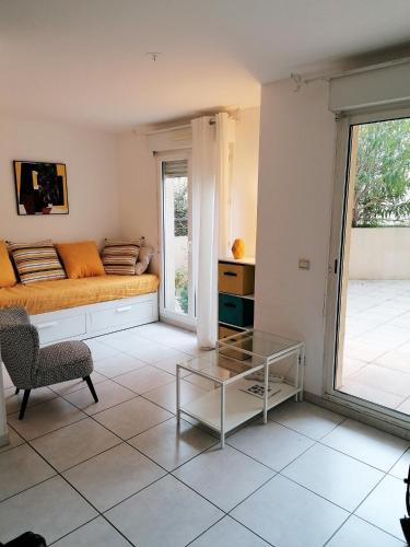 Riquier Apartment | Studio neuf 25 m2, terrasse 35 m2 proche port Nice, Centre ville