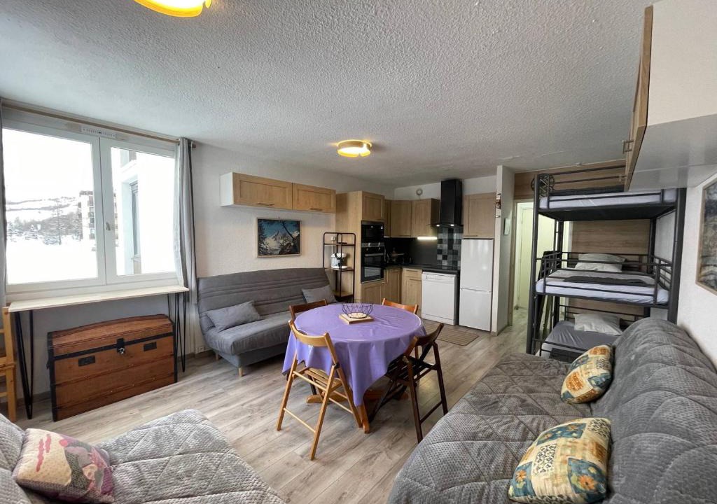 Le Super-Sauze Apartment | Studio rénové au Super Sauze, accès pistes, 5-6 pers. - FR-1-165A-169