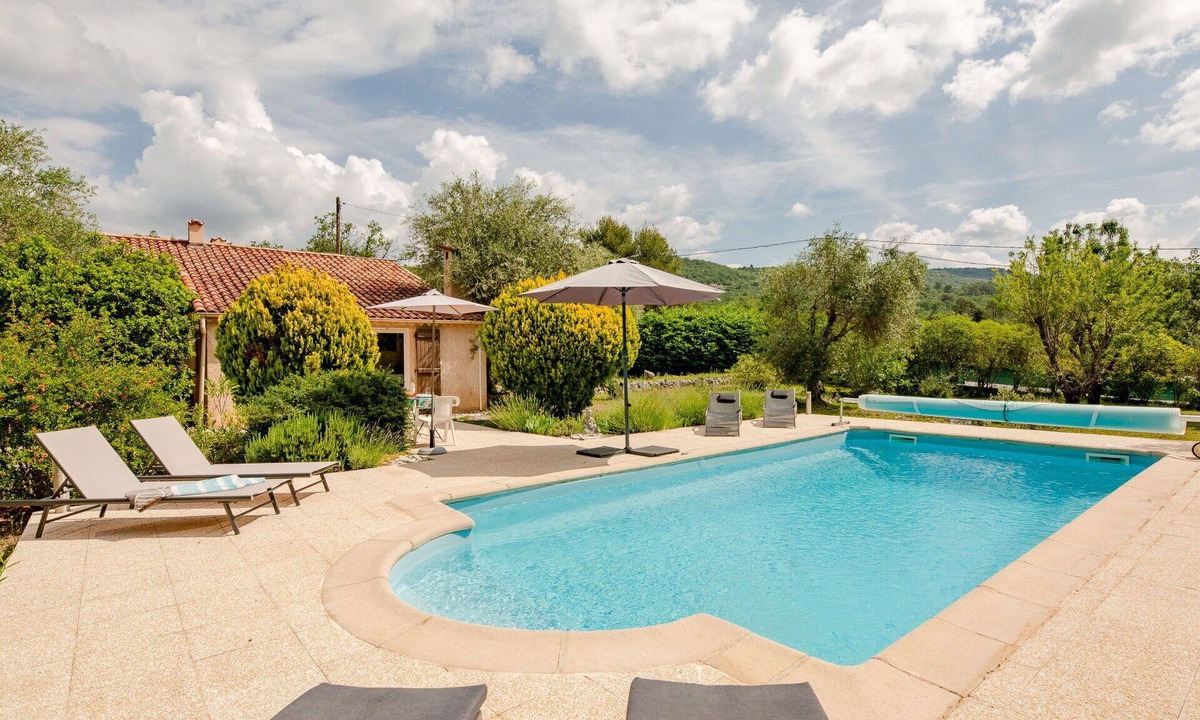 Saint-Cezaire-sur-Siagne Villa | Stunning private villa for 4 guests with private pool, WIFI, TV and terrace