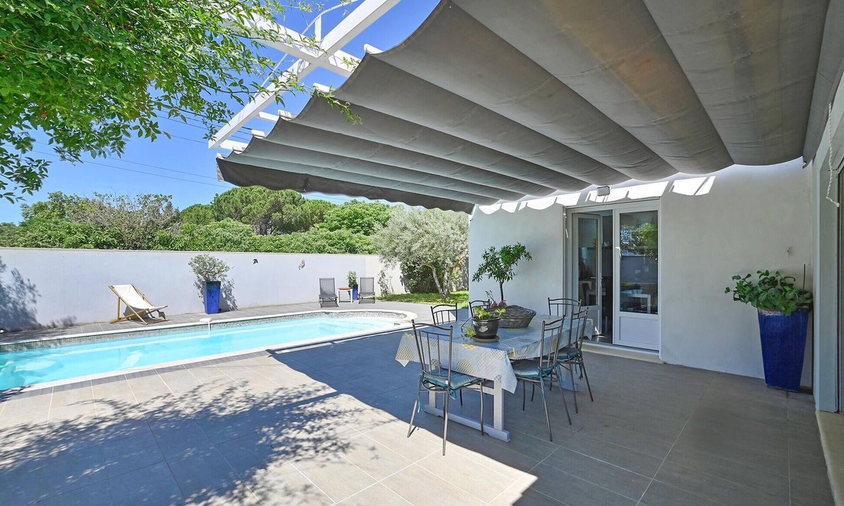 Remoulins House | Stunning home in Remoulins