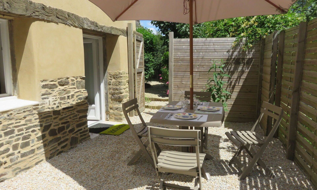 Evran House | Stunning private villa for 4 people with TV and terrace