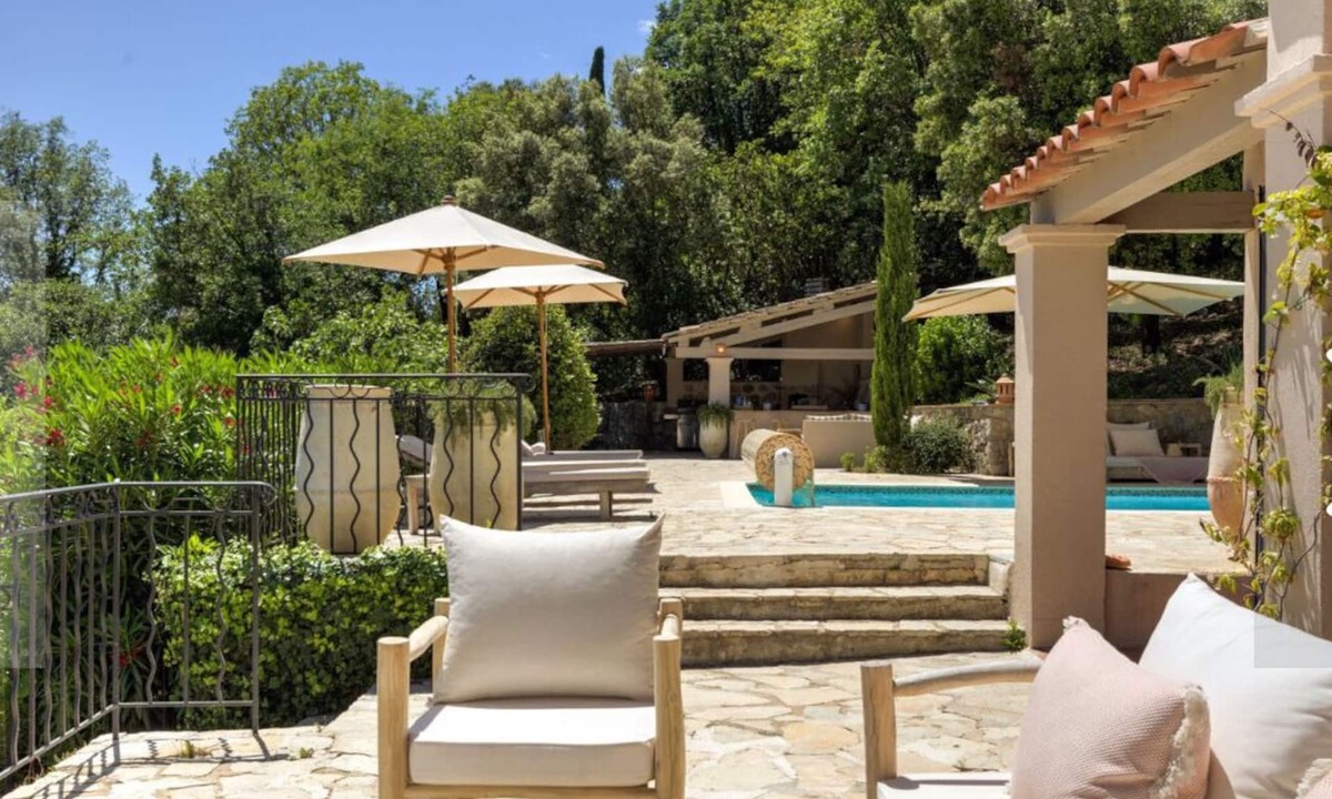 Saint-Cezaire-sur-Siagne Villa | Stylish 4-Bedroom Design Villa with Pool, Gym & Open Valley Views – Côte d’Azur