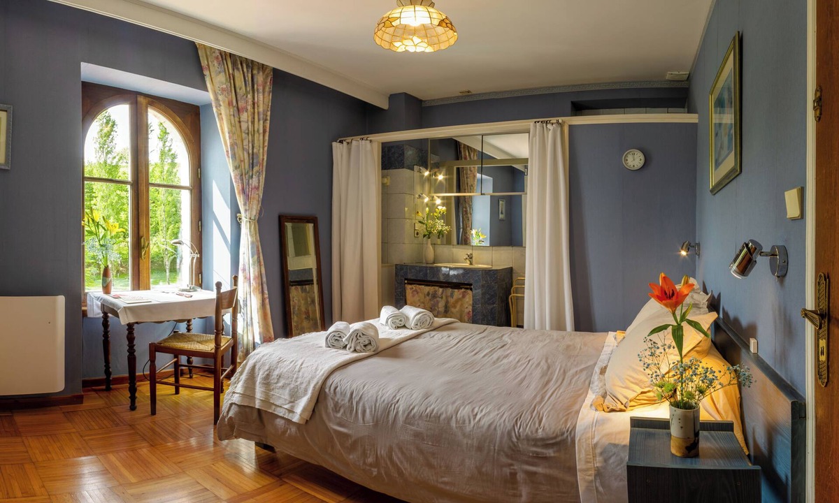 Auch Bed & Breakfast | Suite room with private shower and separate toilet