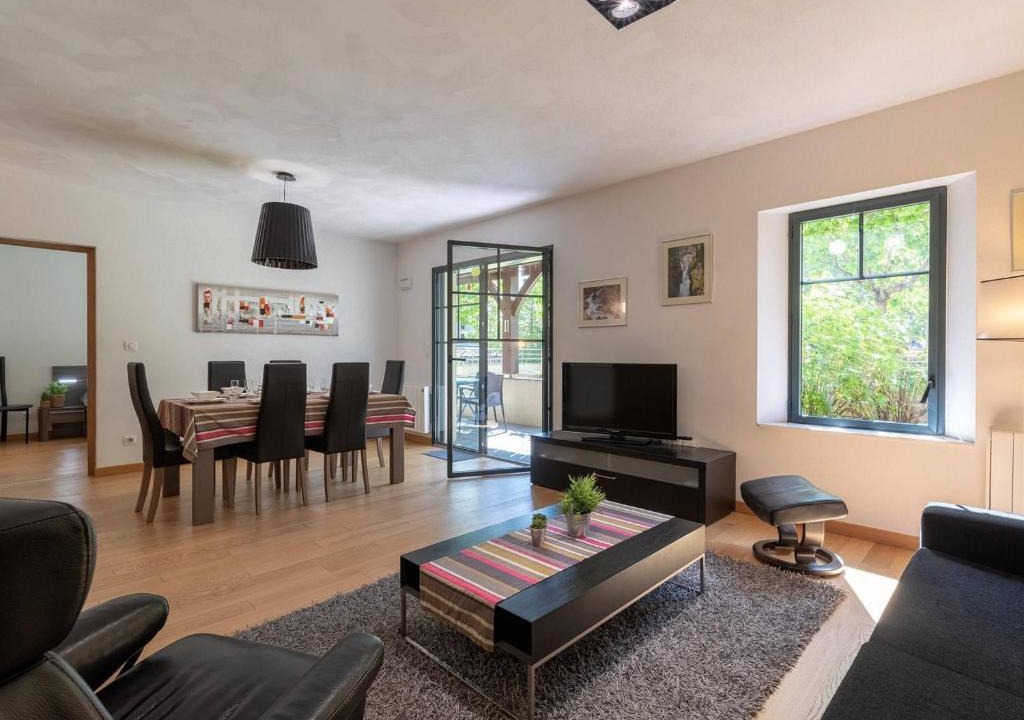 Saint-Lary-Soulan Apartment | Superbe appartement pour 6 avec terrasse, jardin privé, Wi-Fi gratuit et parkings - Saint-Lary Centre - FR-1-296-320