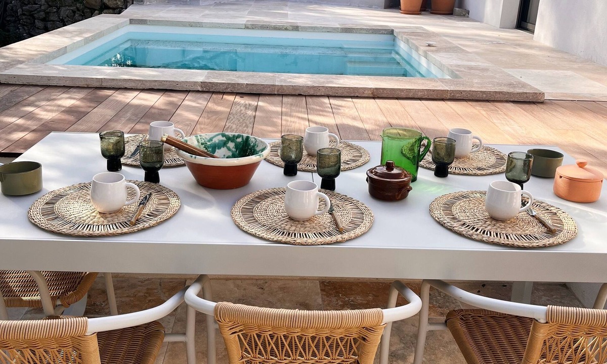 Rochefort-du-Gard House | Swimming pool, pétanque, siesta under the oak tree: Welcome to Maison Garrigue