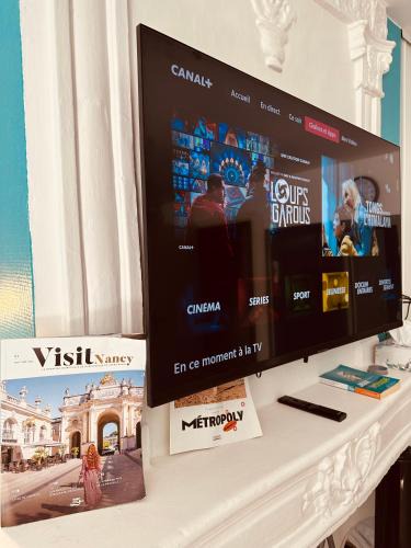 Saint-Pierre - Rene II - Bonsecours Apartment | T1 TV 43' avec Netflix - canal série - apple TV - OCS - Disney - Dazen - bein sport - prime vidéo