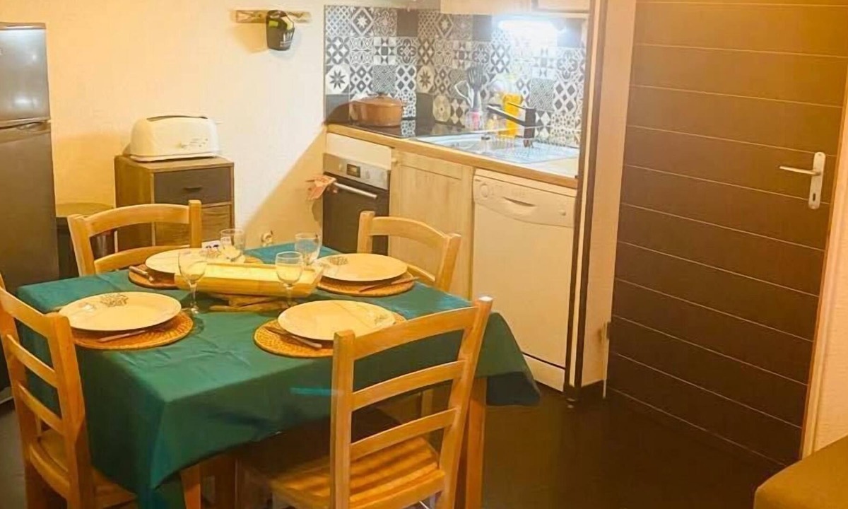 Luz-Saint-Sauveur Apartment | T2 CABIN in the center of Luz Saint-Sauveur (up to 6 people)