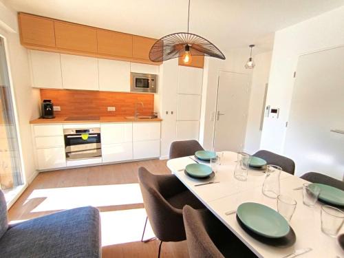 Saint-Lary-Soulan Apartment | T2 Cabine 6 Pers. Saint-Lary-Soulan avec Balcon et WIFI - FR-1-457-390