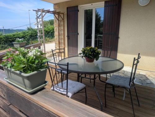Boulazac-Isle-Manoire Apartment | T2 cosy- terrasse privée aux portes de Périgueux