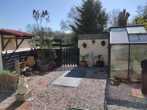 Saint-Alban Apartment | T2 lumineux avec grand patio Cœur de Fréhel, proche plages