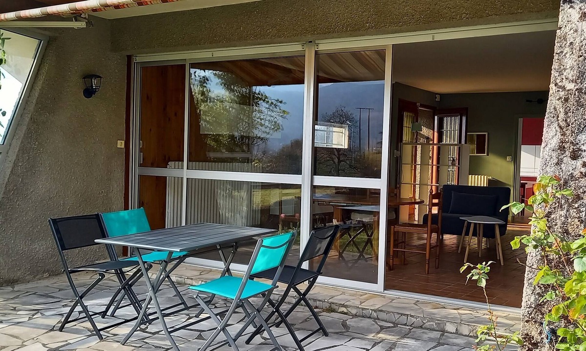 Bagneres-de-Bigorre Apartment | Terrace, Garden, Apartment 80m², mountain view, wifi, office