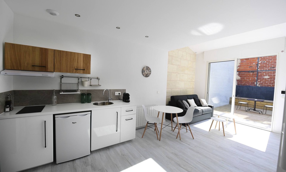 Bordeaux Sud Apartment | ★ TERRACE ★ STUDIO ★ PARKING (optional) ★ SWEETHOMEBORDEAUX